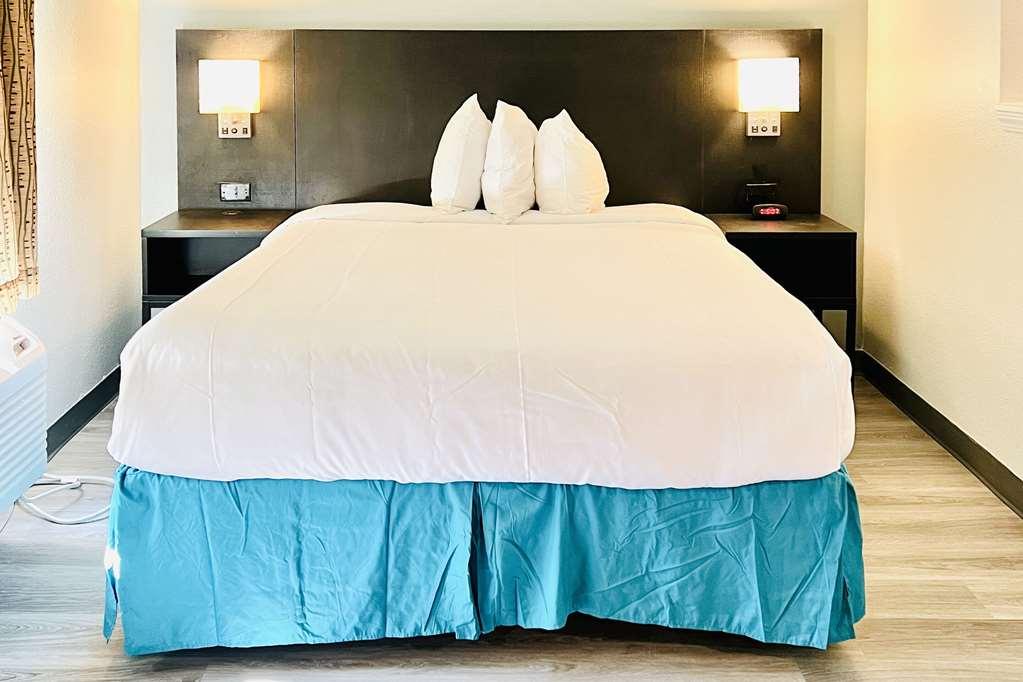 Mainstay Suites Little Rock West Near Medical Centers Room photo