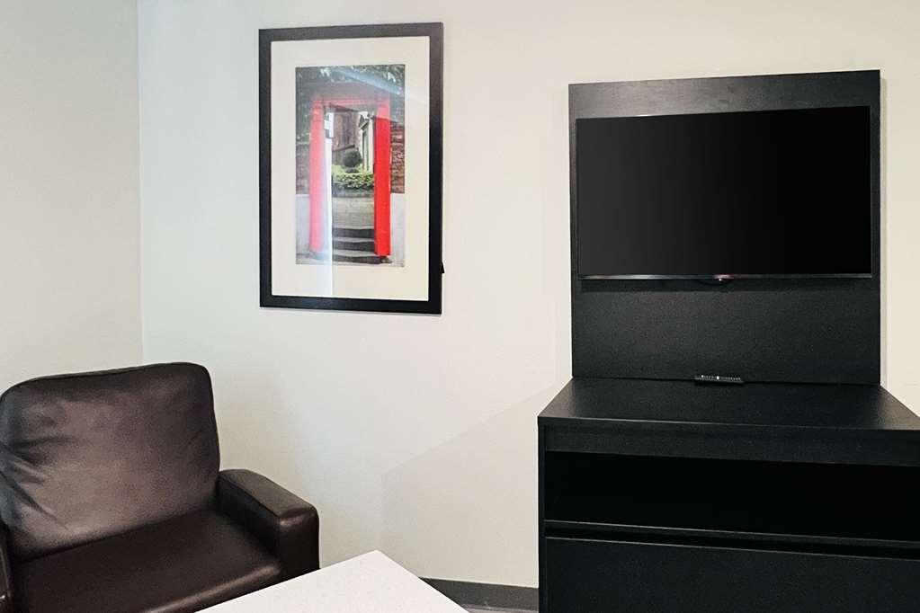 Mainstay Suites Little Rock West Near Medical Centers Room photo